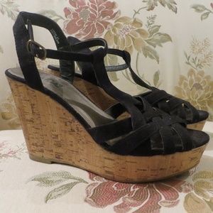 Brash Strappy Woven Wedges 5"